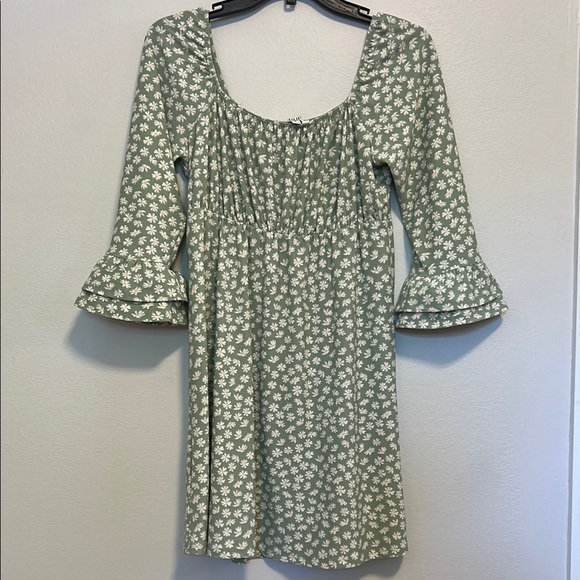AUW Green Smocked Sundress with Bell Sleeves - Picture 1 of 10